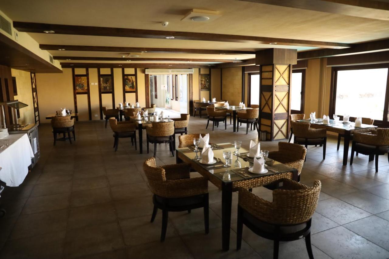 Panacea Suites Hotel Borg El Arab Exteriér fotografie